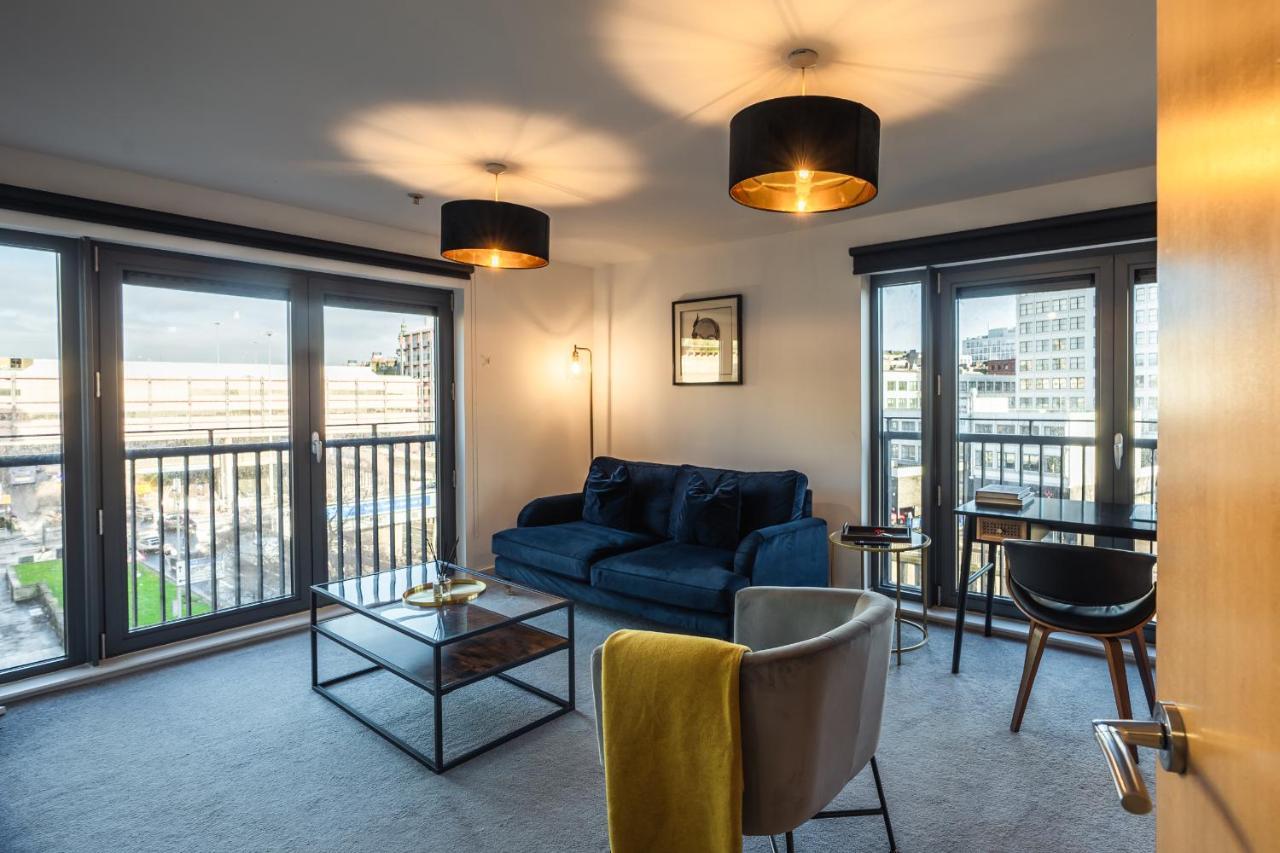 City View - A Stunning 2 Bed Apartment غلاسغو المظهر الخارجي الصورة