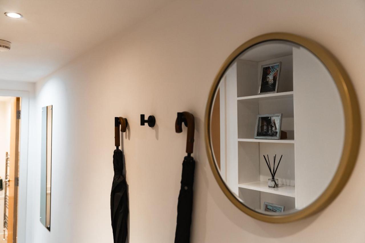 City View - A Stunning 2 Bed Apartment غلاسغو المظهر الخارجي الصورة
